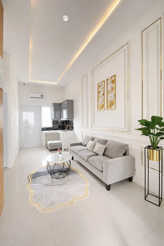 Interior ruang tamu Pesona Amaryllis dengan plafon tinggi 3,8m